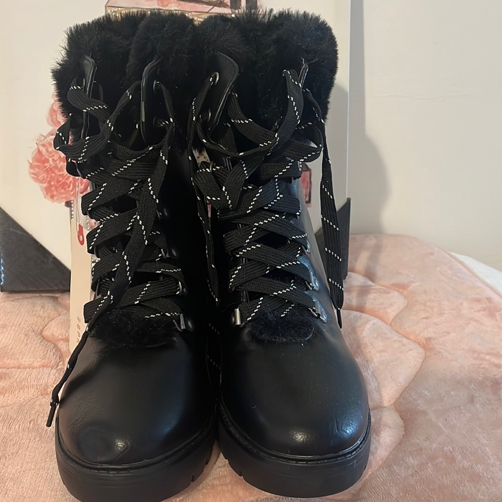 Black Chuck ankle boot